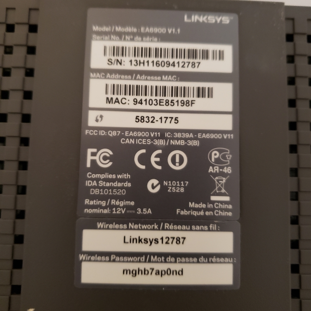 Linksys AC1900 Router - Picture 4 of 8